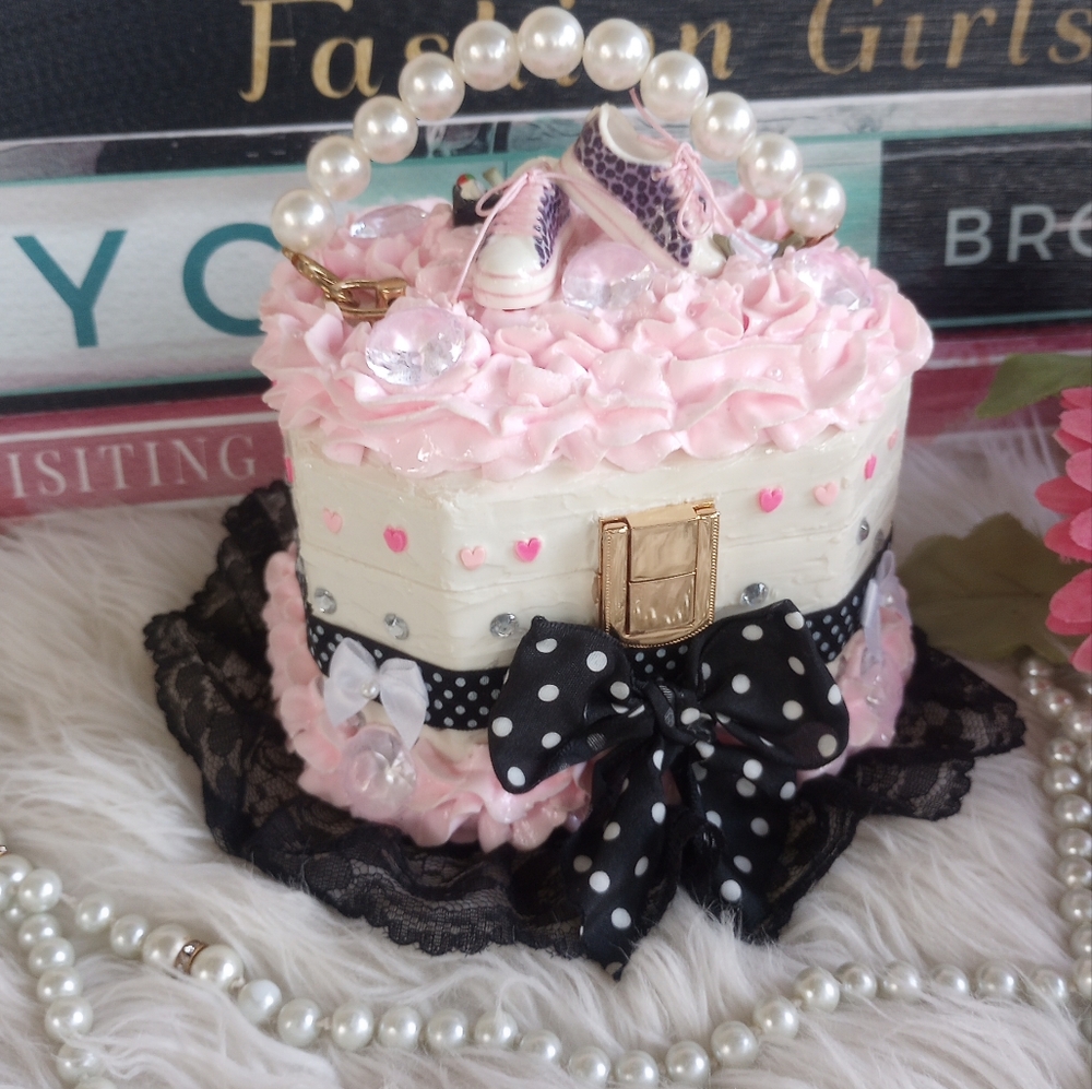Handmade Girl Baby Shower Mini Cake Bag